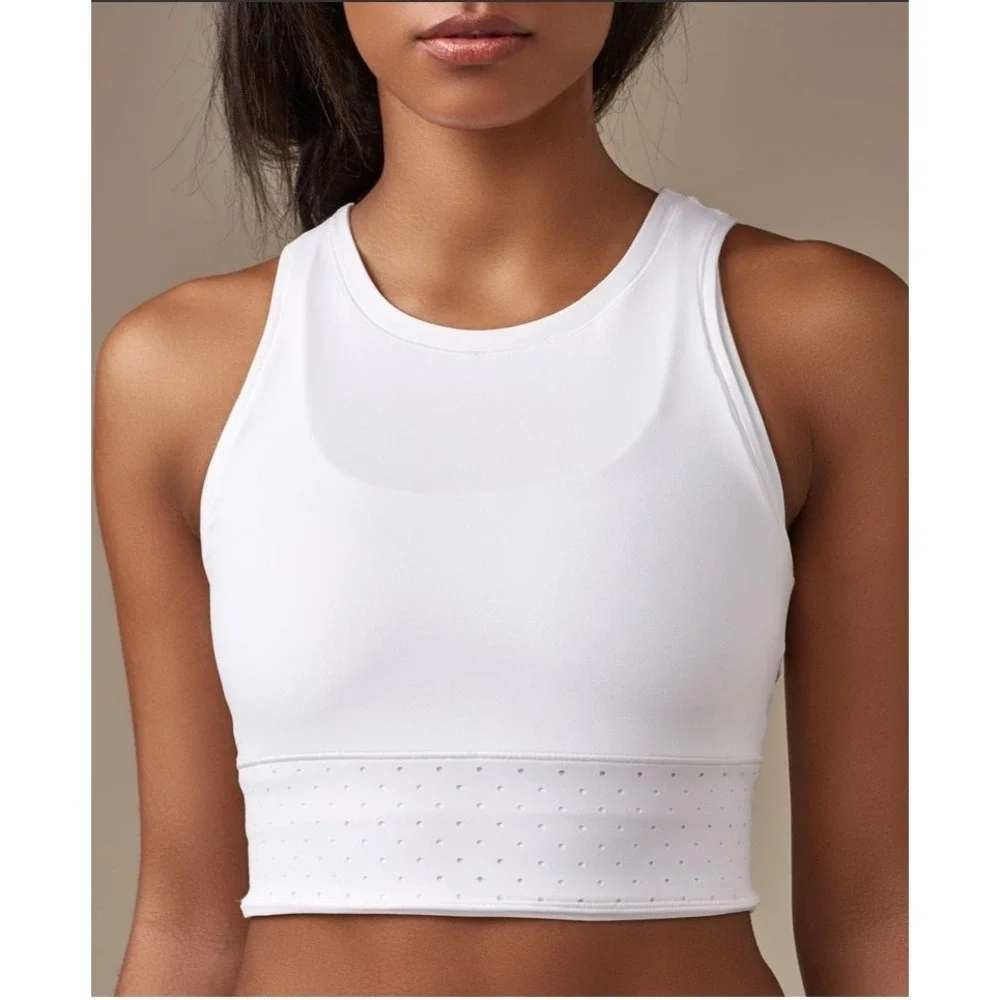 Lululemon Mind Over Miles Crop Top in White Crew Neck Scoop Back size 6‎